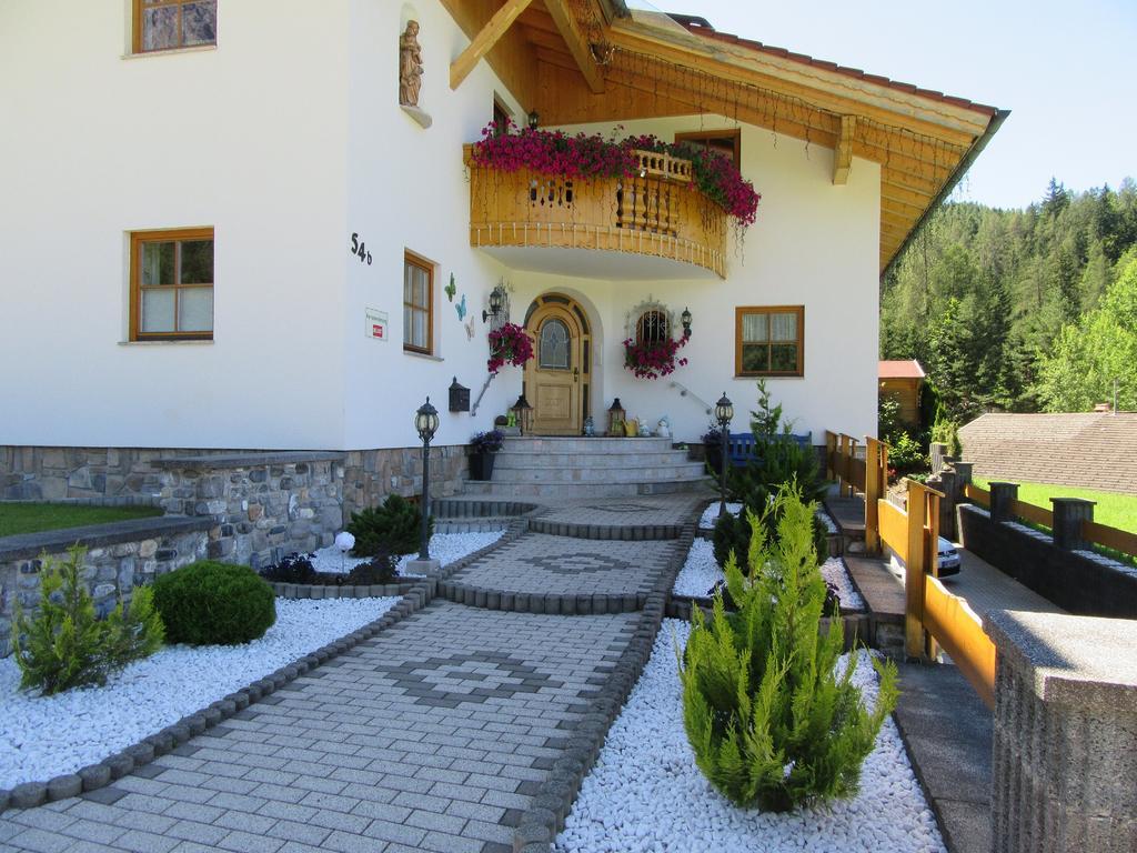 Alpen-Chalet Ehrwald Exterior photo
